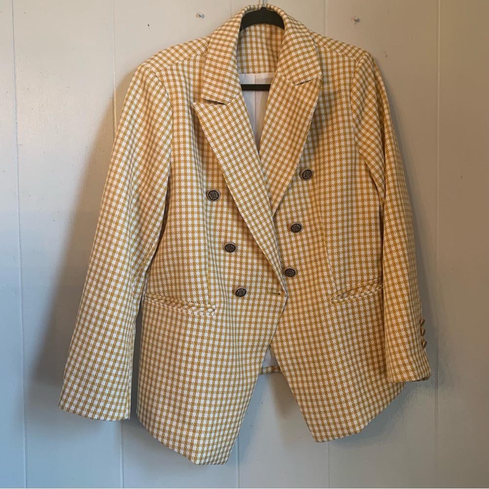 Woman’s Tan Checkered Blazer